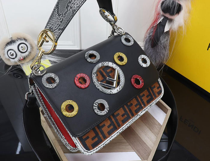 FENDI芬迪 最新款對版 Fendi 最新系列 Kan I款0995 牛皮秋冬最新五金扣 FENDI F LOGO  fd1495