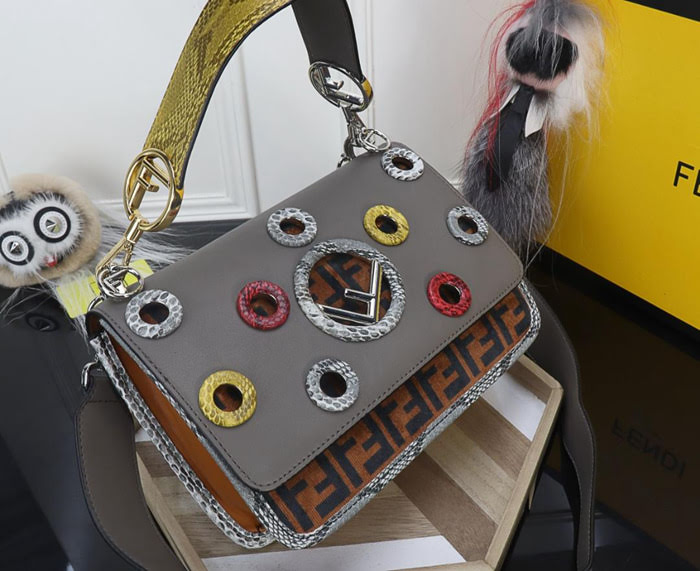 FENDI芬迪 最新款對版 Fendi 最新系列 Kan I款0995 牛皮秋冬最新五金扣 FENDI F LOGO  fd1496