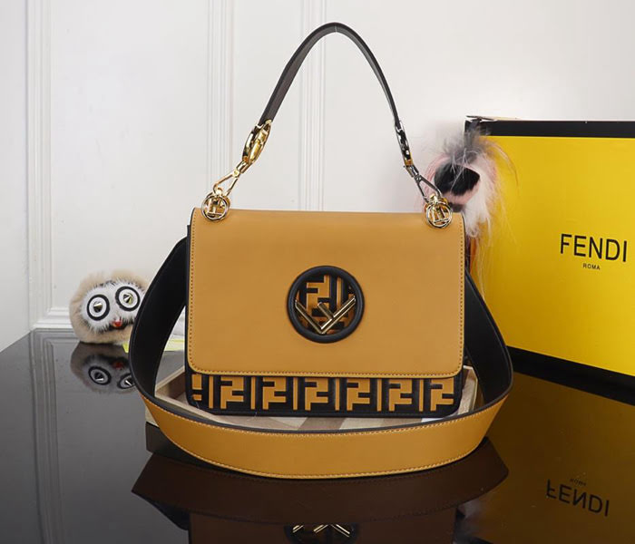 FENDI芬迪 獨家膠囊系列 FF Logo Mania 可肩背手提 8806壓印系列  fd1497
