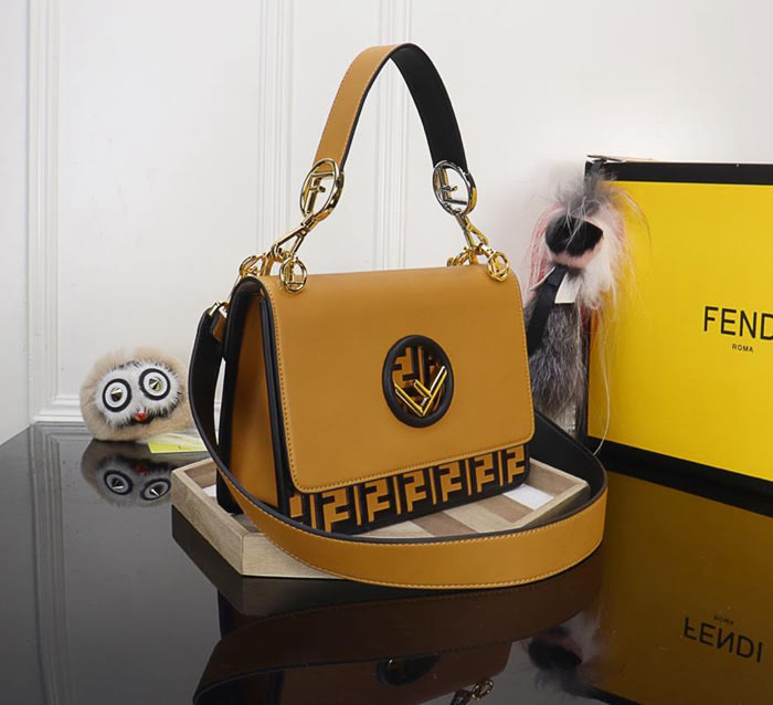 FENDI芬迪 獨家膠囊系列 FF Logo Mania 可肩背手提 8806壓印系列  fd1497