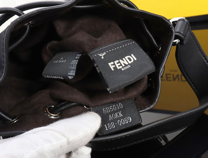 FENDI芬迪 Fendi MINI BUCKET 時尚手提肩背包 可手提 可斜挎 8850  fd1502