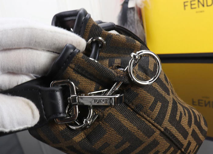 FENDI芬迪 Fendi MINI BUCKET 時尚手提肩背包 可手提 可斜挎 8850  fd1503