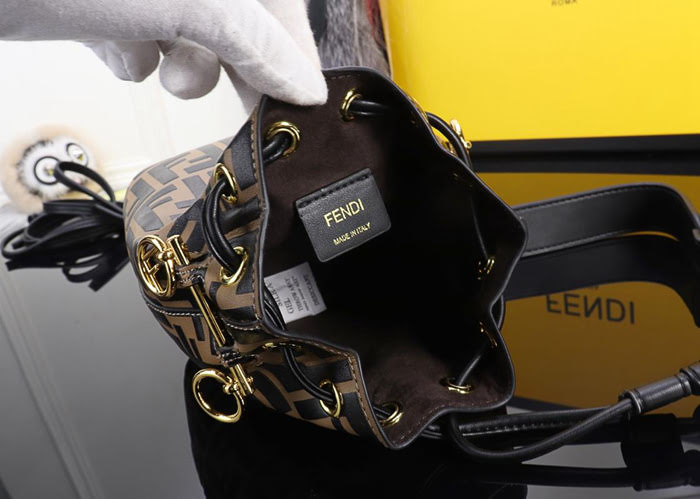 FENDI芬迪 Fendi MINI BUCKET 時尚手提肩背包 可手提 可斜挎 8850  fd1504