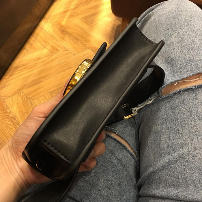 FENDI芬迪 原版全頭層牛皮 新款腰包 胸包 鏈條斜挎包  fd1536