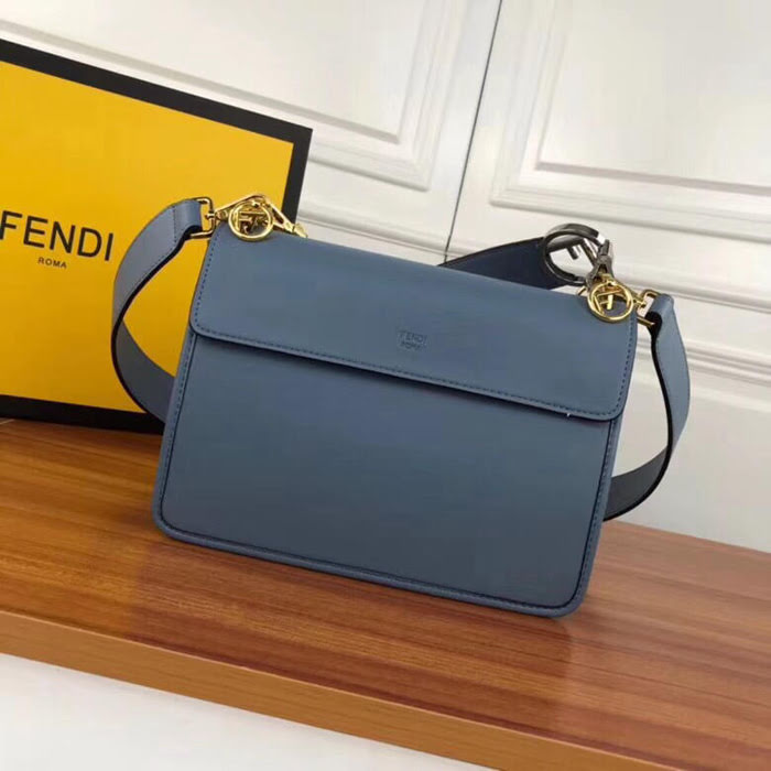 FENDI芬迪 原版品質 獨家膠囊系列 時尚手提肩背包 8806絨毛系列  fd1545