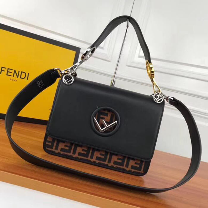 FENDI芬迪 原版品質 獨家膠囊系列 時尚手提肩背包 8806絨毛系列  fd1546
