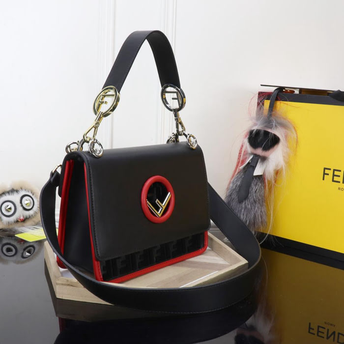 FENDI芬迪 新品新款fendi KAN I手袋 可斜背或手拿  fd1557
