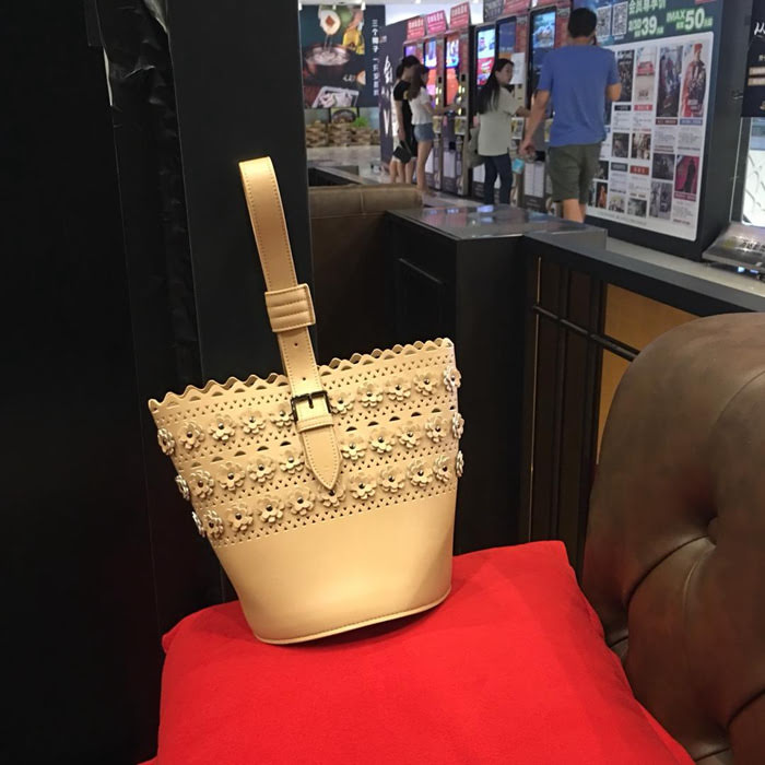 FENDI芬迪 alaia阿萊亞 法國著名品牌 同款休閒購物袋  fd1570