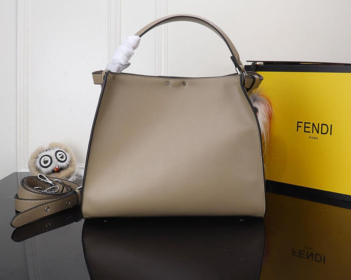 FENDI芬迪 Peekaboo 手袋 小牛皮手提肩背包 4401  fd1596