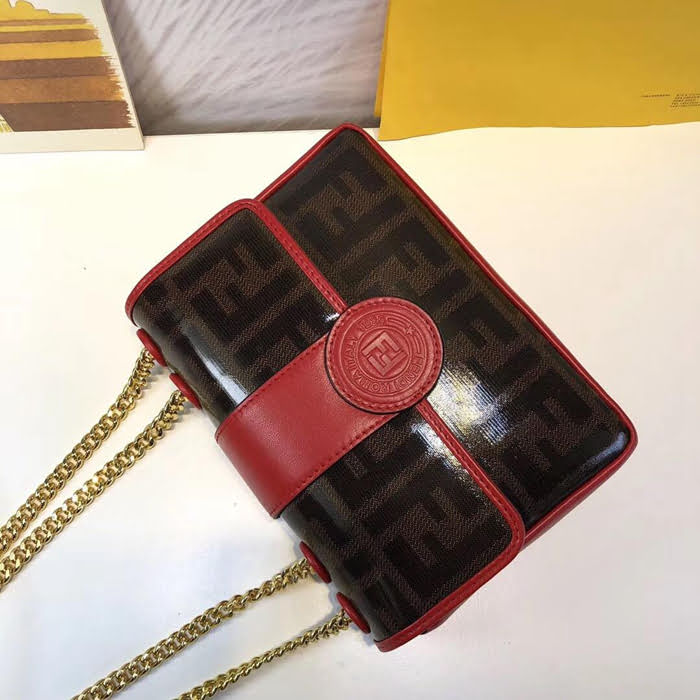 FENDI芬迪 棕色FF主題圖案 MICRO BAGUETTE系列手袋 時尚鏈條小包 277M58  fd1623