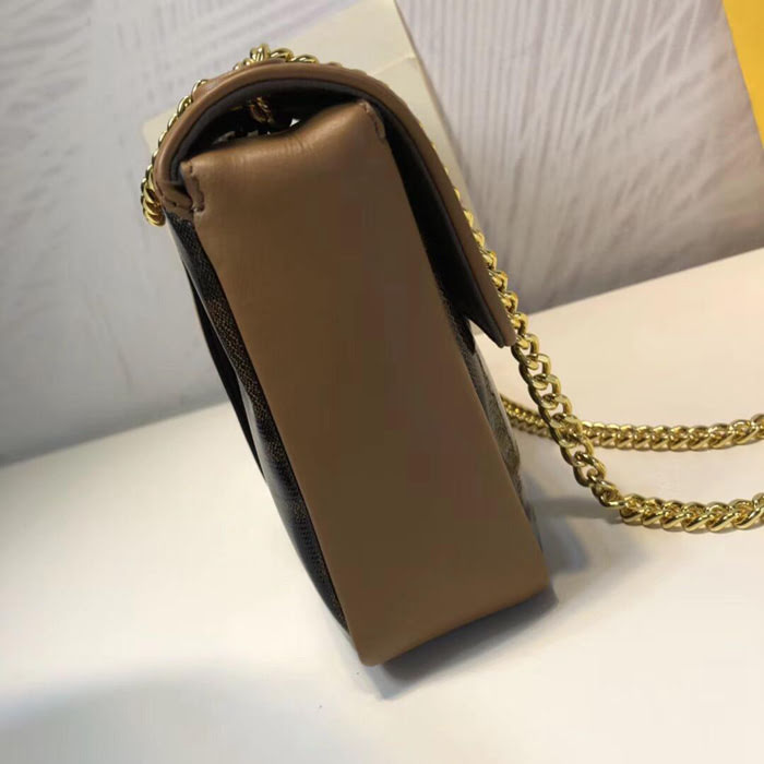 FENDI芬迪 棕色FF主題圖案 MICRO BAGUETTE系列手袋 時尚鏈條小包 277M58  fd1625