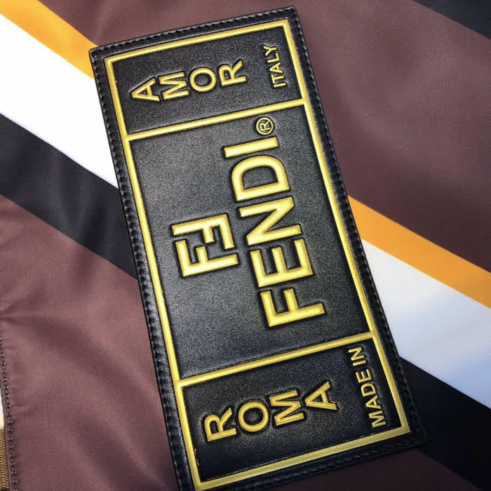 FENDI芬迪 配兩個可調整手把 內拉鏈口袋 大型方形手提袋 404M58  fd1631