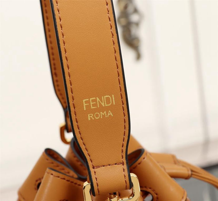 FENDI芬迪 原單FENDI 時尚果凍美包 防凍裂高溫UV 配頭層牛皮 2033  fd1653