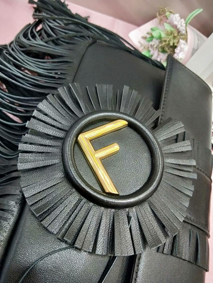 FENDI芬迪 原單 經典永不衰退的芬迪 流蘇美包 時尚羊皮斜挎包 F5009  fd1689
