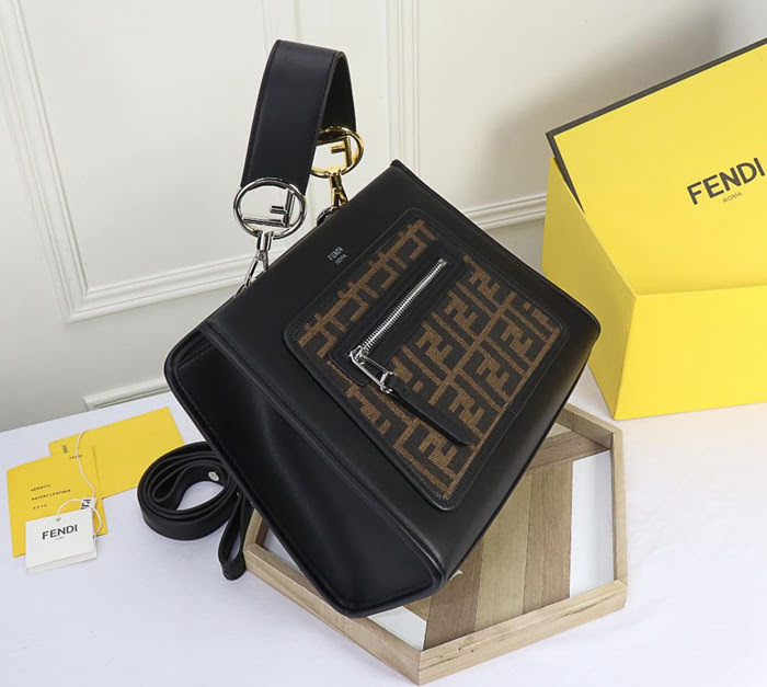 FENDI芬迪 新品 靈魂設計RUNAWAY款手提袋 可肩背 0993  fd1741