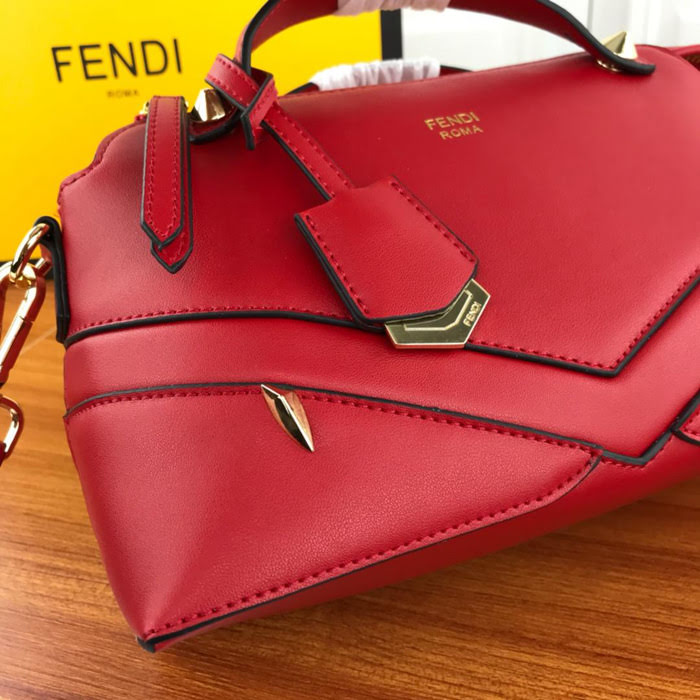 FENDI芬迪 芬家最具實力經典款式 摔紋牛皮 手提斜挎包 5510  fd1751