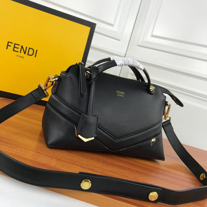 FENDI芬迪 芬家最具實力經典款式 摔紋牛皮 手提斜挎包 5510  fd1752
