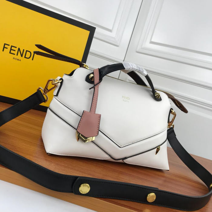 FENDI芬迪 芬家最具實力經典款式 摔紋牛皮 手提斜挎包 5510  fd1753