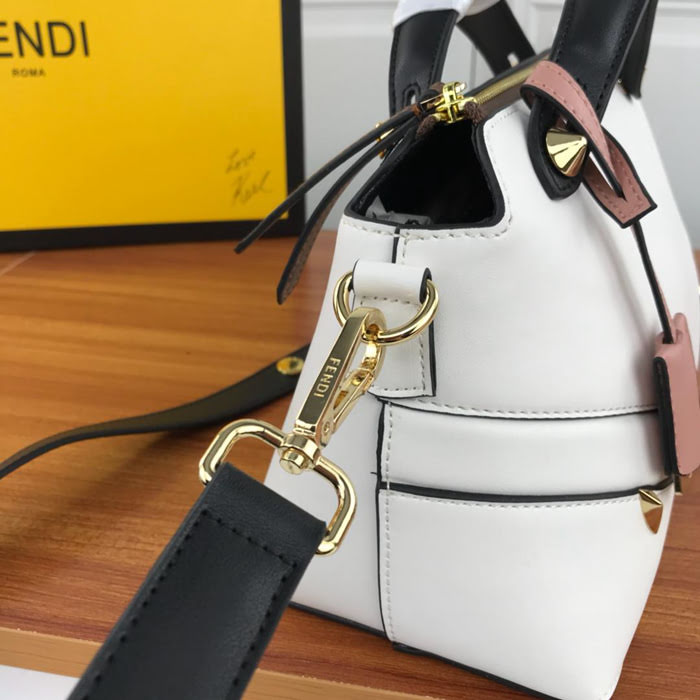 FENDI芬迪 芬家最具實力經典款式 摔紋牛皮 手提斜挎包 5510  fd1753