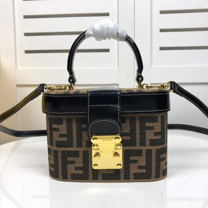 FENDI芬迪 原單品質Fendi超火的vintage老花箱子 中古界限量版 經典色老花 F0810   fd1787