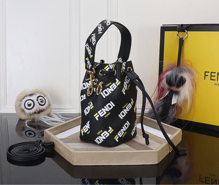 FENDI芬迪 新款 Fendi MINI BUCKET 雙F經典女包 可手提 亦可斜挎 8880  fd1790