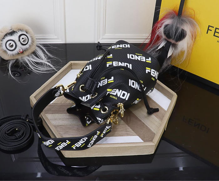 FENDI芬迪 新款 Fendi MINI BUCKET 雙F經典女包 可手提 亦可斜挎 8880  fd1790