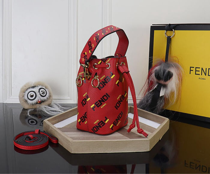 FENDI芬迪 新款 Fendi MINI BUCKET 雙F經典女包 可手提 亦可斜挎 8880  fd1791