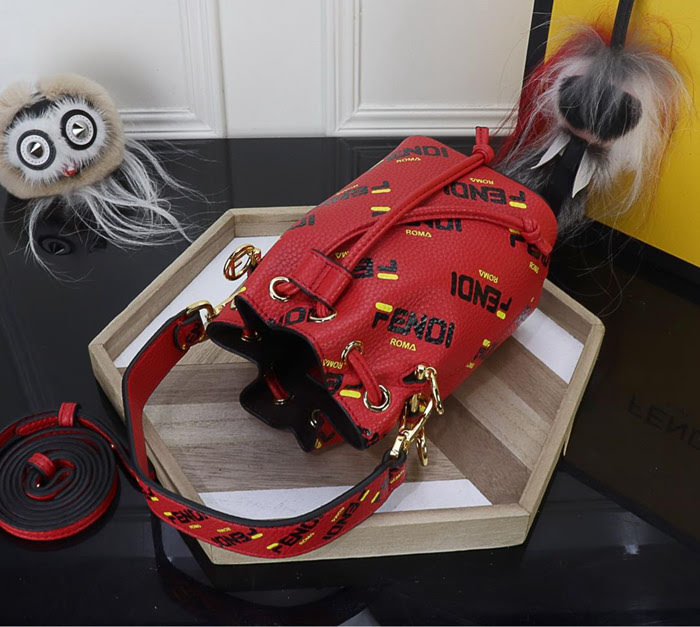 FENDI芬迪 新款 Fendi MINI BUCKET 雙F經典女包 可手提 亦可斜挎 8880  fd1791