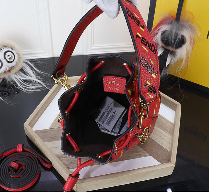 FENDI芬迪 新款 Fendi MINI BUCKET 雙F經典女包 可手提 亦可斜挎 8880  fd1791