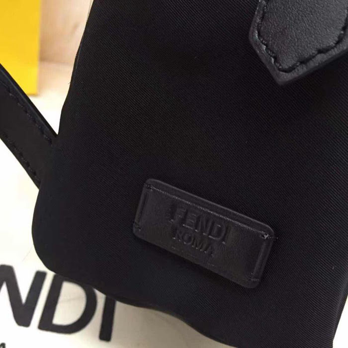 FENDI芬迪 黑色女款雙肩包 狐狸毛和山羊毛毛冠  fd1837