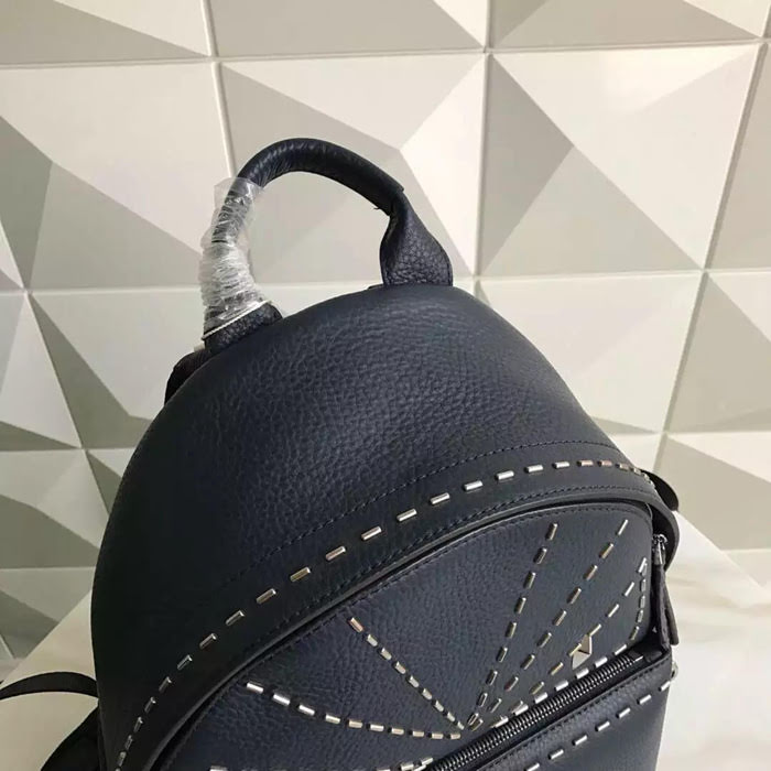 FENDI芬迪 239背包 帶打釘鑲嵌裝飾 BAG BUGS圖案雙肩包  fd1841