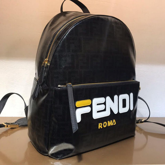 FENDI芬迪 新款 秋冬 男士黑色FF圖案防水料 雙拉鏈 大號雙肩包  fd1848