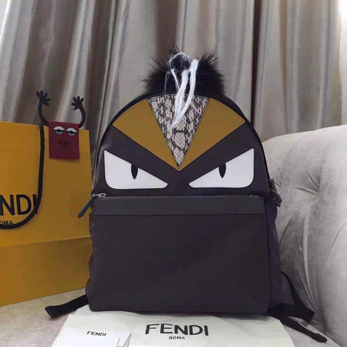FENDI芬迪 最酷炫的背包 皮草冠鬼臉書包 井柏然兩大男神同款書包  fd1853