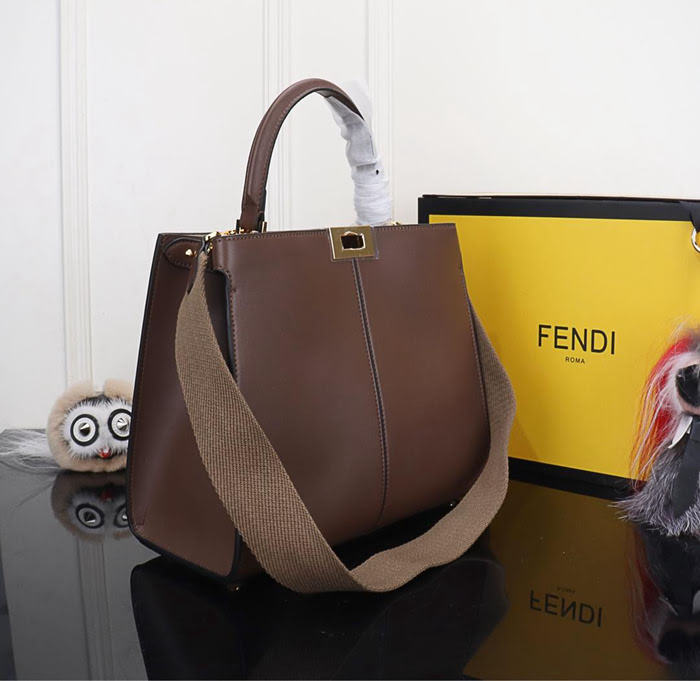FENDI芬迪 全新Peekaboo X-Lite系列手袋 手提肩背包 3306  fd1859