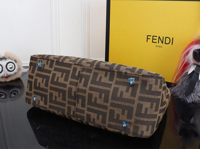 FENDI芬迪 銀扣配黑 經典款式 百搭焦糖色配咖啡色牛皮 搭配雙Flogo經典 大F字母手提包包  fd1860