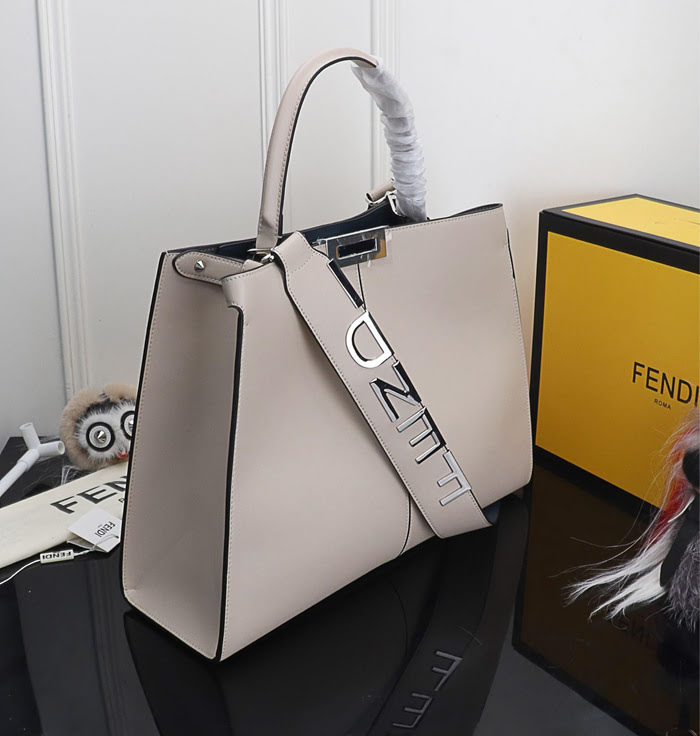 FENDI芬迪 爆款來襲 全新Peekaboo X-Lite系列手袋 可手提肩背 3307  fd1888