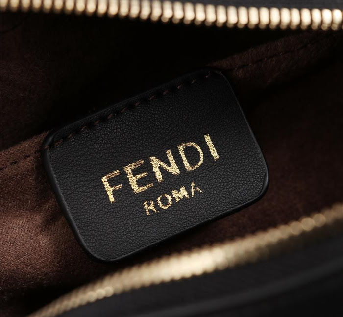 FENDI芬迪 官方最新相機包 專櫃對版 小牛皮斜挎小包  fd1904