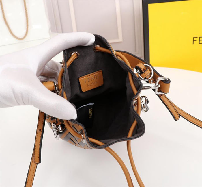 FENDI芬迪 雙F經典款 Fendi MINI BUCKET 字母繡 可手提 亦可斜挎  fd1924