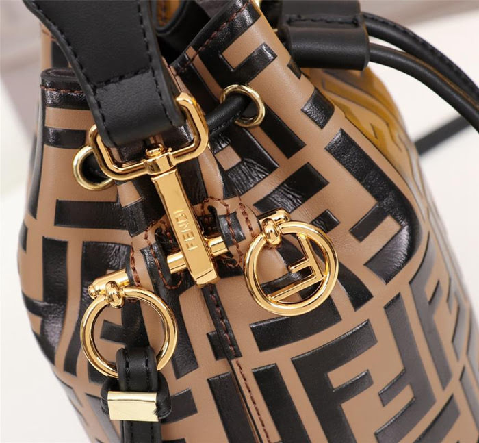 FENDI芬迪 雙F經典款 Fendi MINI BUCKET 字母繡 可手提 亦可斜挎  fd1925