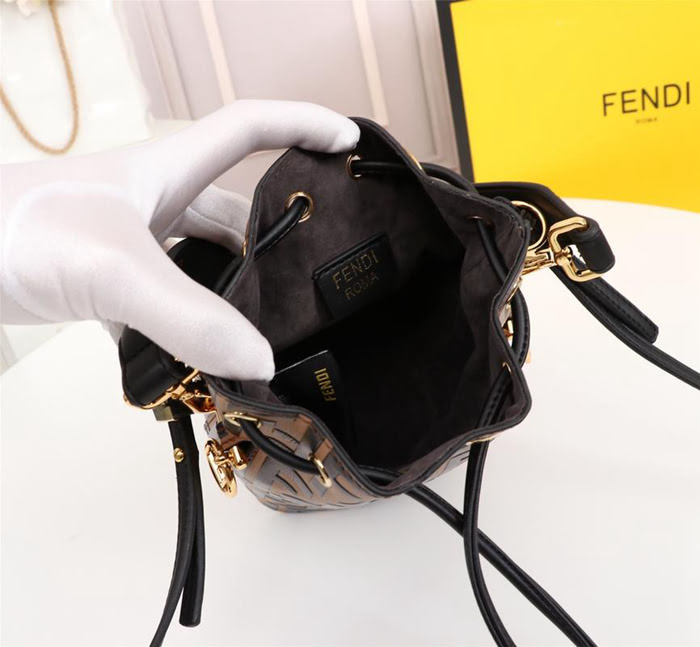 FENDI芬迪 雙F經典款 Fendi MINI BUCKET 字母繡 可手提 亦可斜挎  fd1925