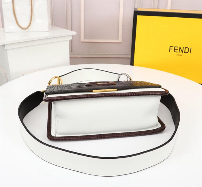 FENDI芬迪 新款 FENDI KAN I 時尚手提肩背包  fd1926