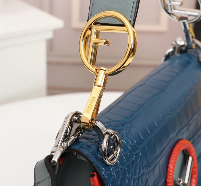 FENDI芬迪 新款 FENDI KAN I 時尚手提肩背包  fd1927
