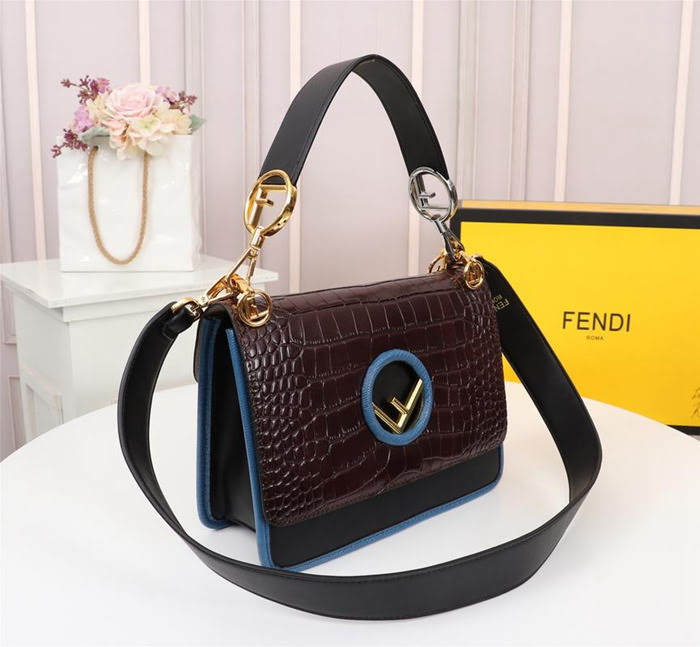FENDI芬迪 新款 FENDI KAN I 時尚手提肩背包  fd1928