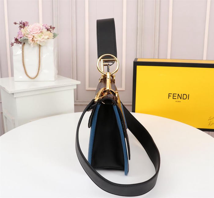 FENDI芬迪 新款 FENDI KAN I 時尚手提肩背包  fd1928