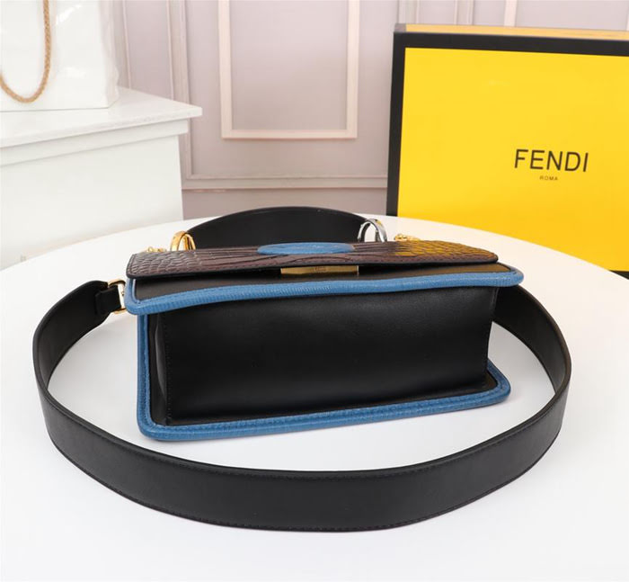 FENDI芬迪 新款 FENDI KAN I 時尚手提肩背包  fd1928