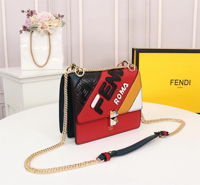 FENDI芬迪 小號 最新FENDI MANIA膠囊系列 撞色皮拼接裝飾 個性LOGO大印花 手提肩背包  fd1953