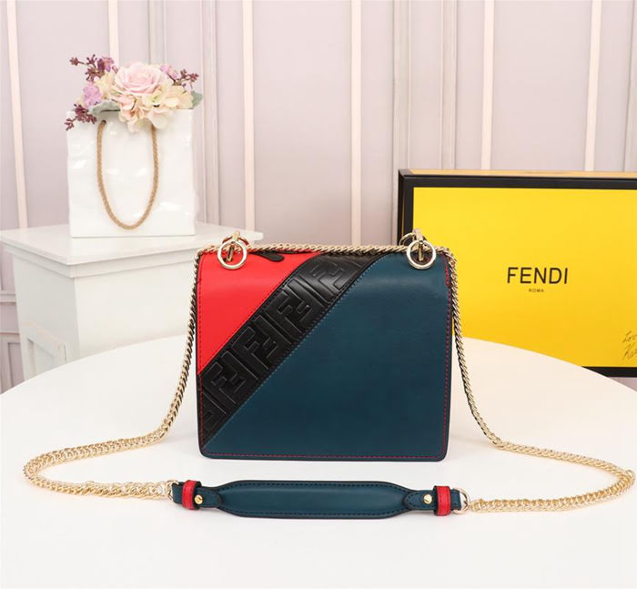 FENDI芬迪 小號 最新FENDI MANIA膠囊系列 撞色皮拼接裝飾 個性LOGO大印花 手提肩背包  fd1953