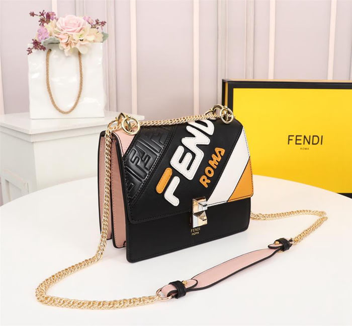FENDI芬迪 小號 最新FENDI MANIA膠囊系列 撞色皮拼接裝飾 個性LOGO大印花 手提肩背包  fd1954
