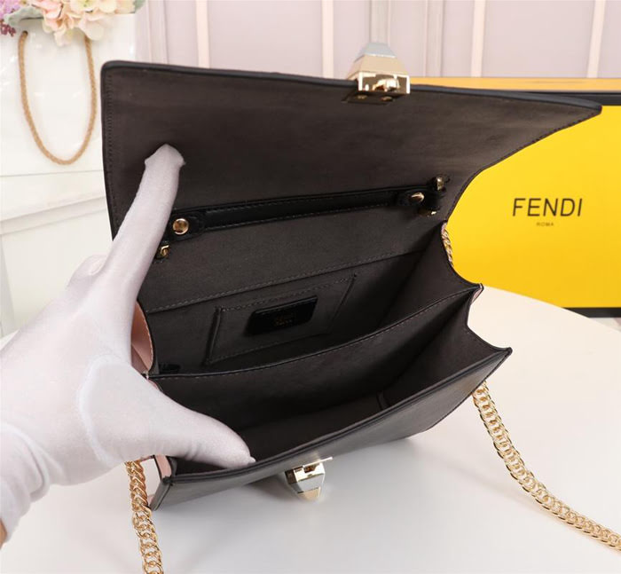 FENDI芬迪 小號 最新FENDI MANIA膠囊系列 撞色皮拼接裝飾 個性LOGO大印花 手提肩背包  fd1954