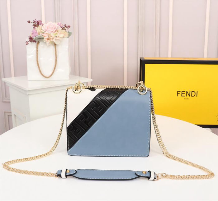 FENDI芬迪 小號 最新FENDI MANIA膠囊系列 撞色皮拼接裝飾 個性LOGO大印花 手提肩背包  fd1956